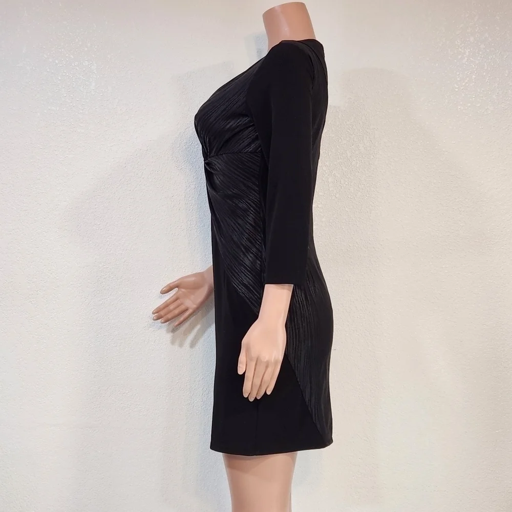 Donna Morgan 3/4 Sleeve Ruched Little Black Dress Sz 4 - Picture 6 of 11